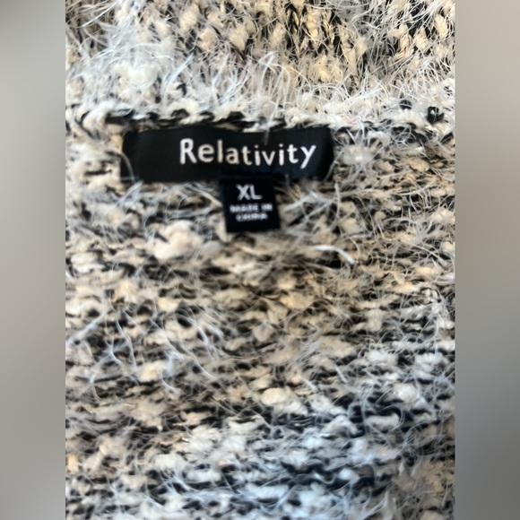 Womans’s Extra Cozy Sweater w/ Pockets/ open Front! - Picture 4 of 13